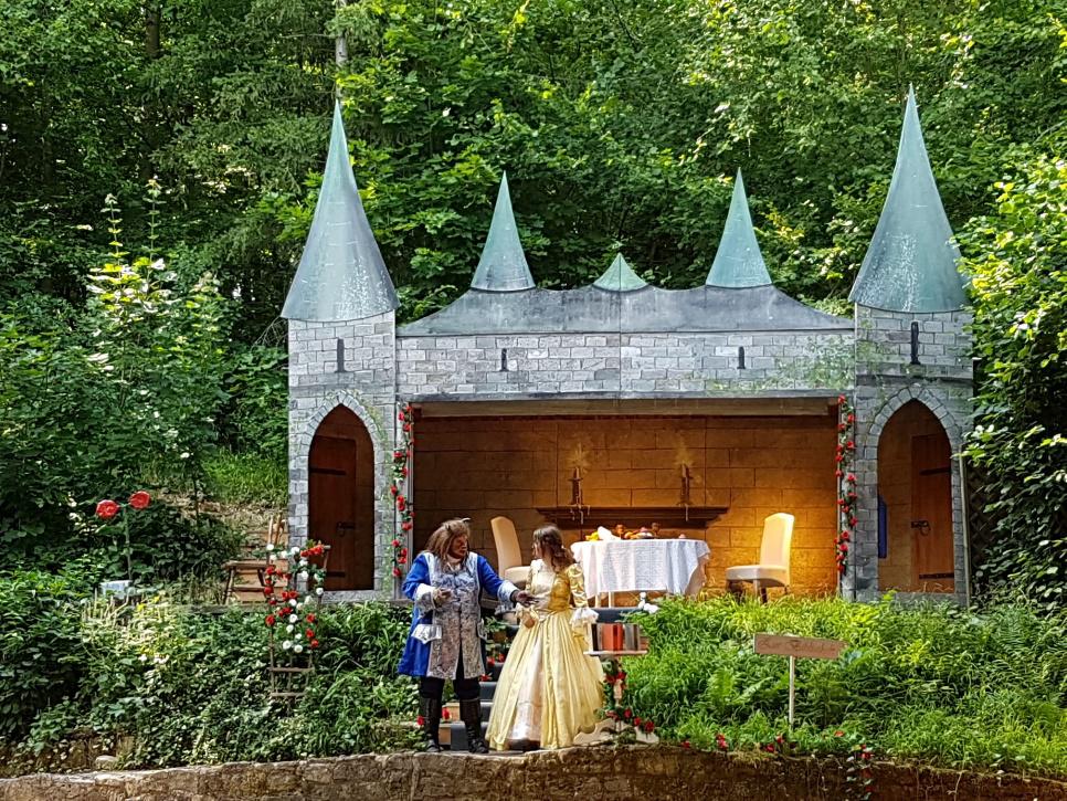 „Die Schöne und das Biest“ – Theaterfahrt der Klassen 2a, b und c