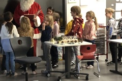Nikolaus_mit_Kindern