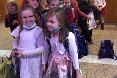 Wir-holen-unsere-Jacken